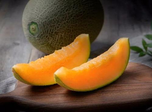 吃哈密瓜脸肿痛,吃瓜脸肿痛，揭秘背后的真相