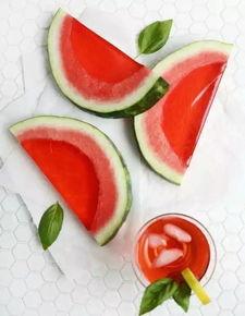 奇葩宿舍带你吃瓜,一场宿舍生活的“吃瓜”盛宴